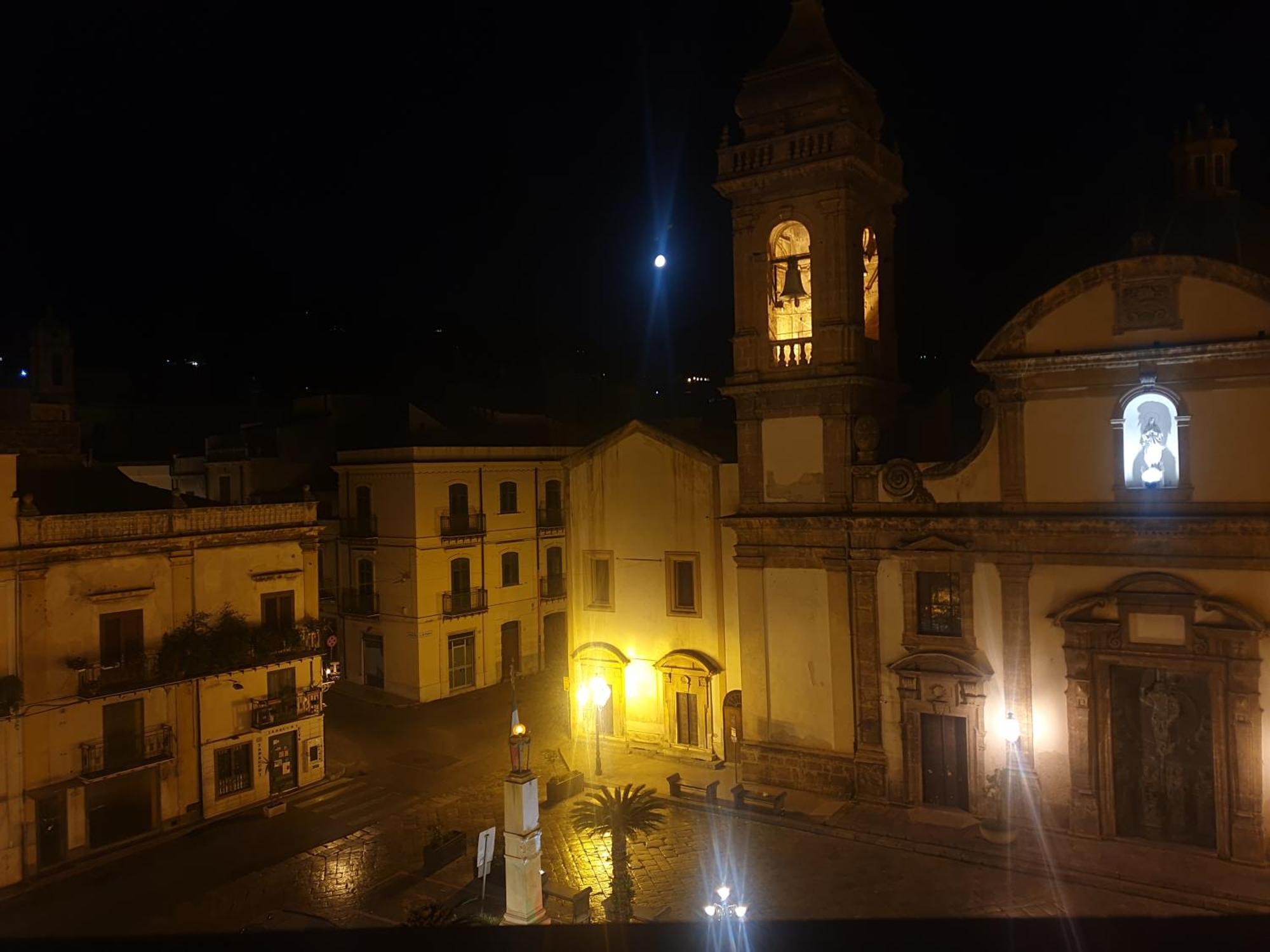 Bnb Donnalaura Carini Exteriér fotografie