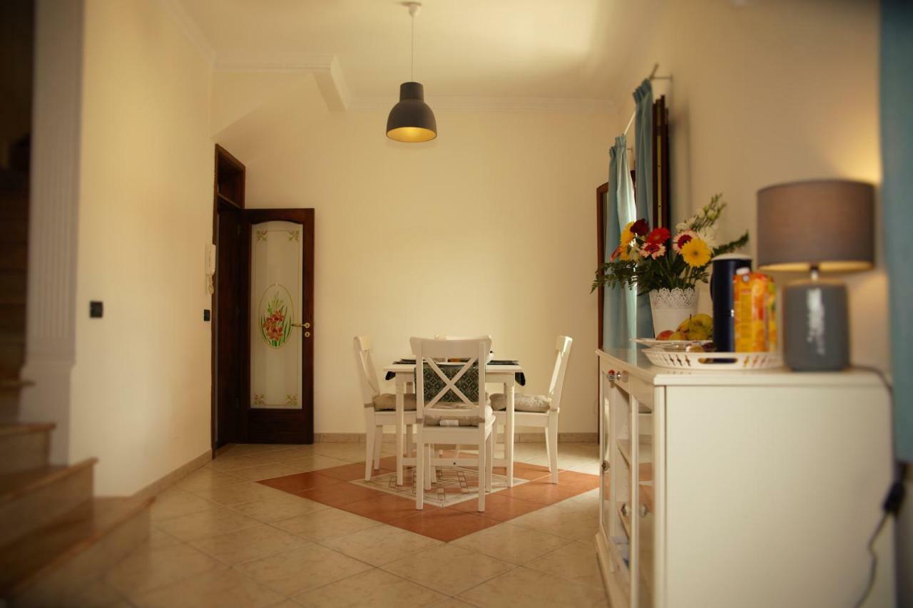 Bnb Donnalaura Carini Exteriér fotografie